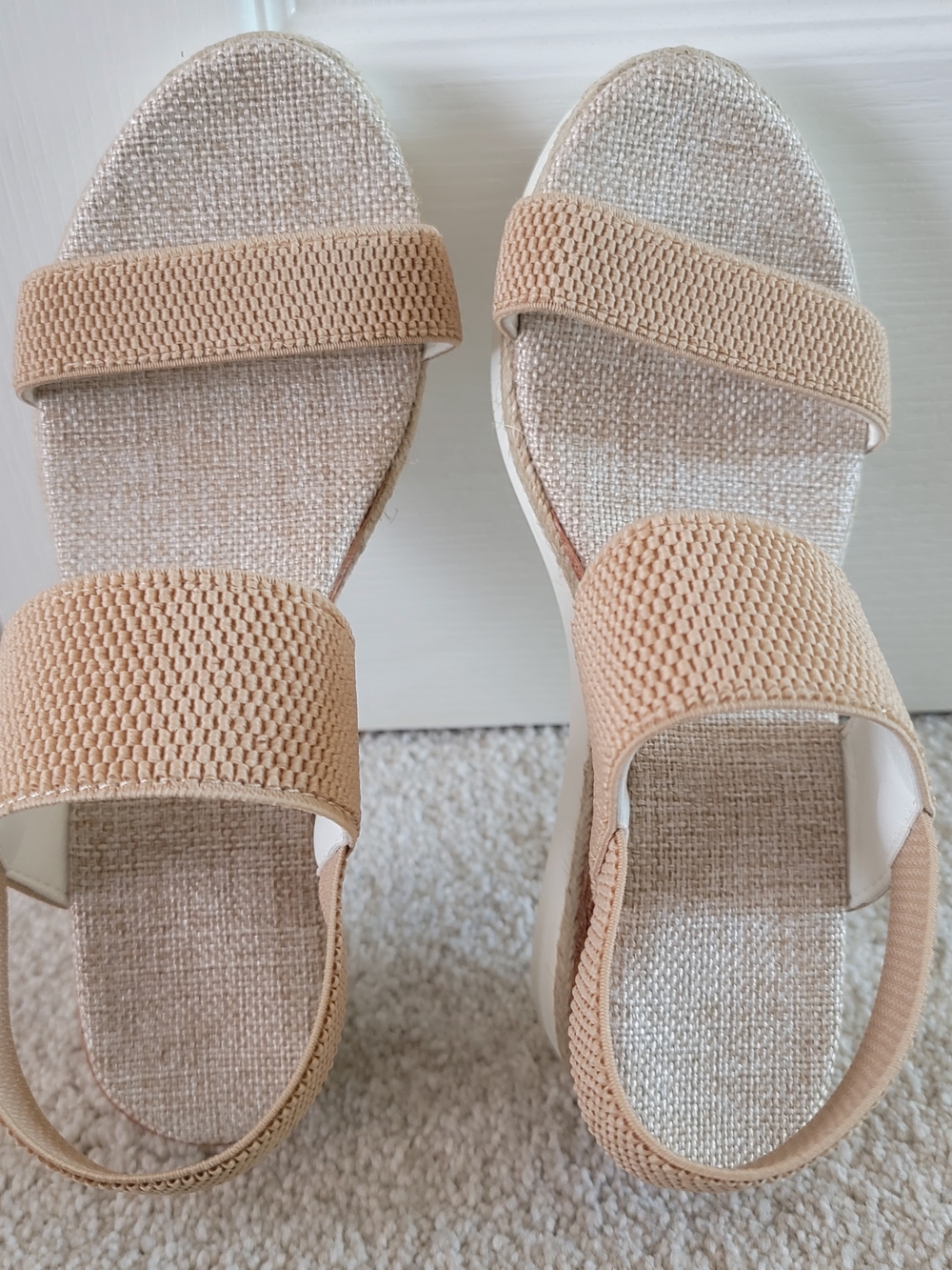 Comfort Stretch Women’s Sandals in Beige
